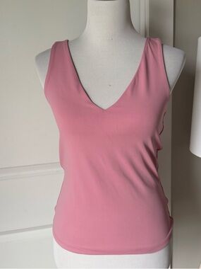 Express Body Contour Pink V-Neck Sleeveless Tank Top Medium